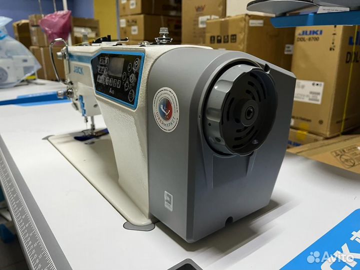 Прямострочка с автомат функциями jack jk-A4-B-C