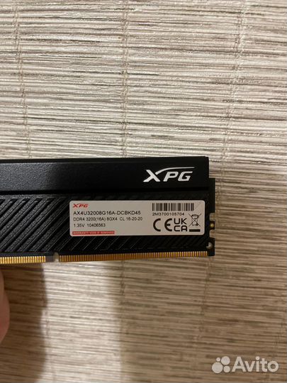 Оперативная память XPG DDR4 16гб 3200Mhz