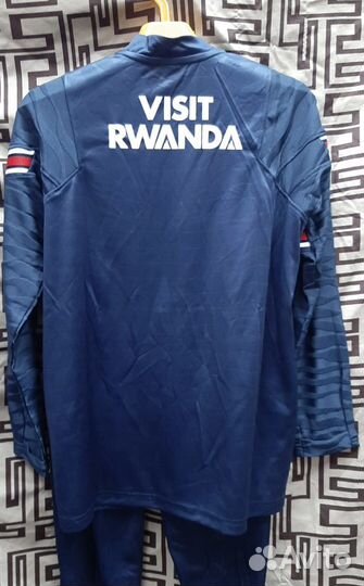 Спортвный костьм псж на рост 158