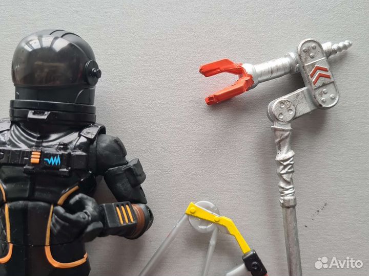 Фигурка Fortnite Legendary Dark Voyager FNT0660