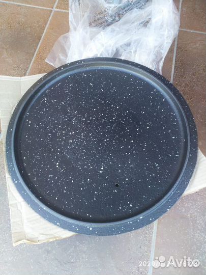 Польский чугунный казан эмалированный с ножками, 1