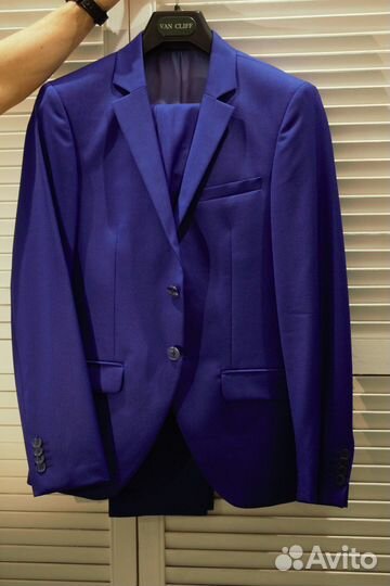 Мужской классический костюм