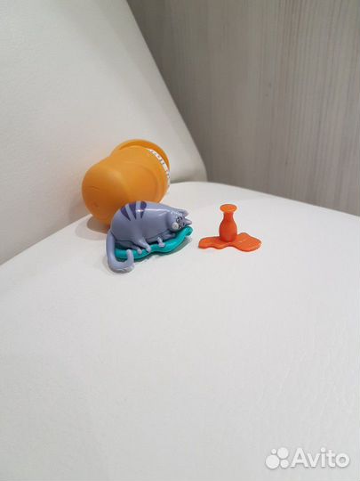 Киндеры,прилипалы