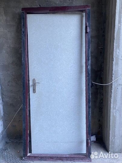 Дверь входная металлическая