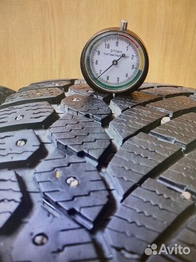 Gislaved Nord Frost 200 235/55 R17 103T