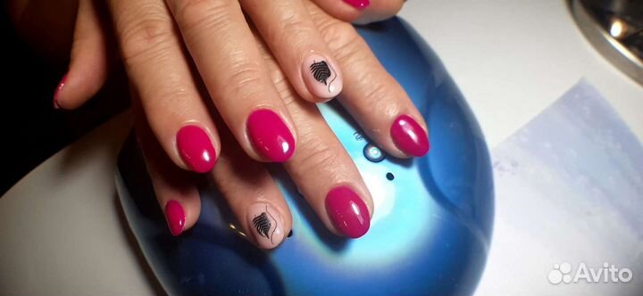 Маникюр и педикюр