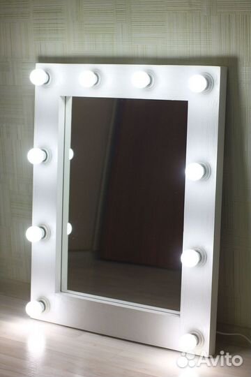 Гримерное зеркало с лампочками на заказ