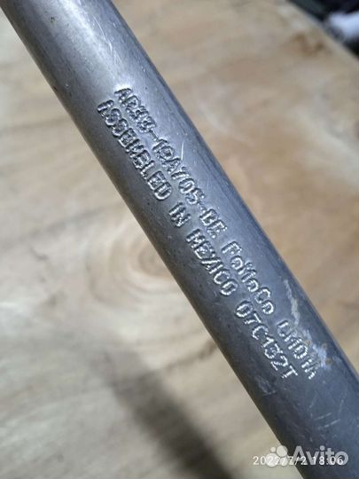 Трубка кондиционера Ford Mustang 5