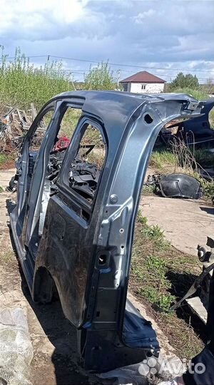 Боковина левая Пежо Партнер 2