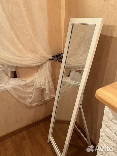 Зеркало напольное