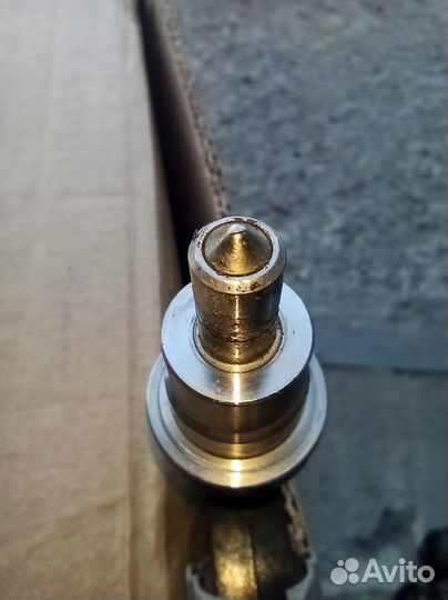 Форсунка Toyota Avensis 2.0, 2.4