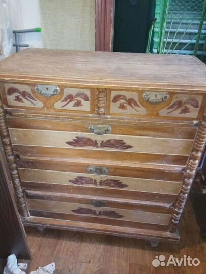 Комод старинный ручной работы