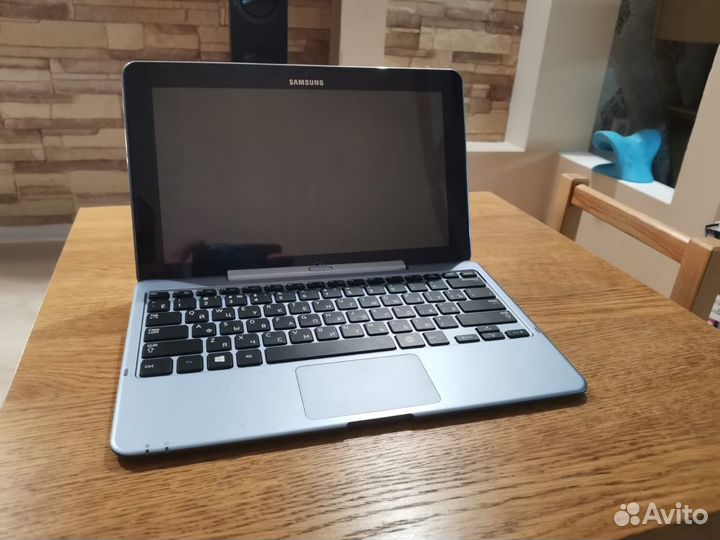 Ноутбук-планшет Samsung ativ SMART PC