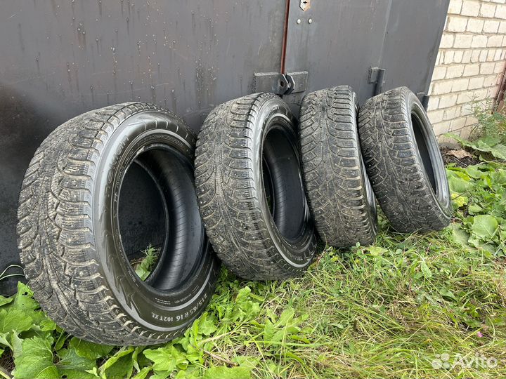 Nokian Tyres Hakkapeliitta 5 215/65 R16