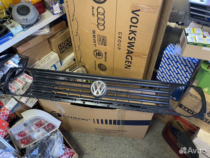 Решётка радиатора vw golf2
