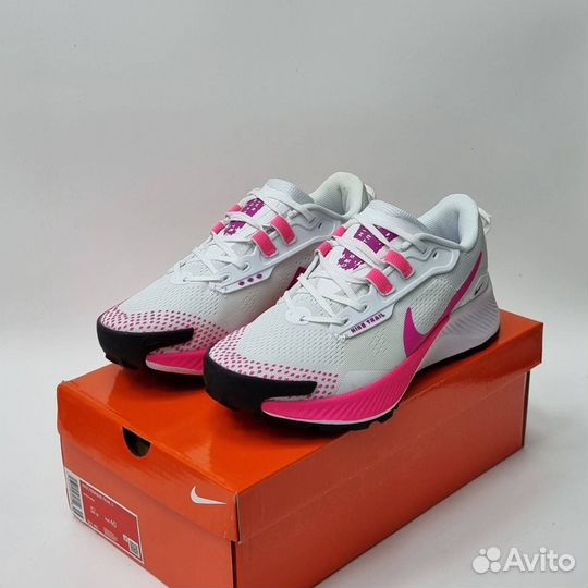 Кроссовки розовые белые женские