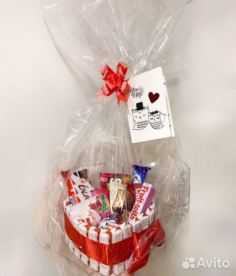 Сладкий подарок из киндеров, конфет Сюрприз