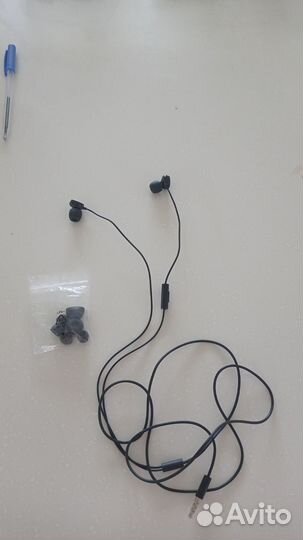 Проводные наушники с микрофоном Nokia