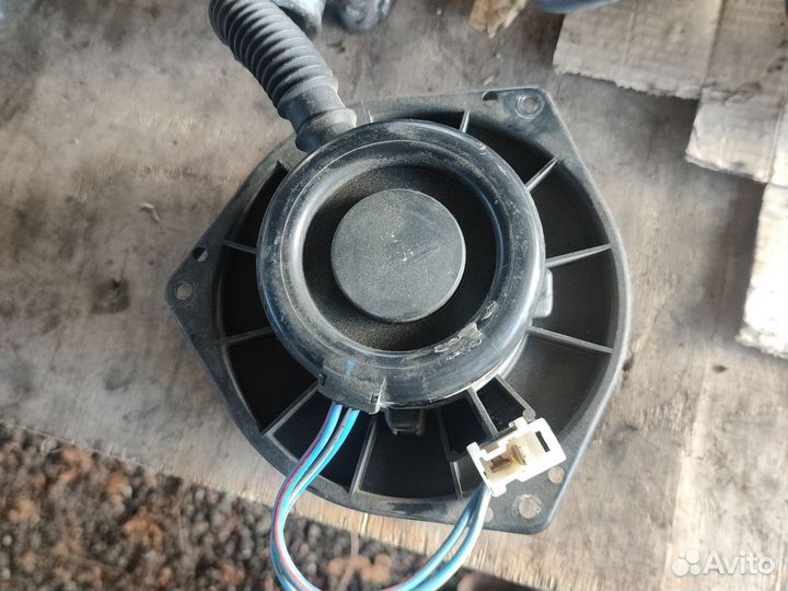 Моторчик печки nissan primera p11