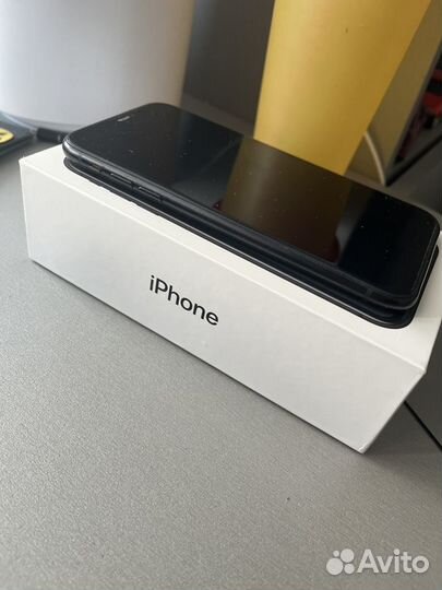 iPhone Xr, 128 ГБ