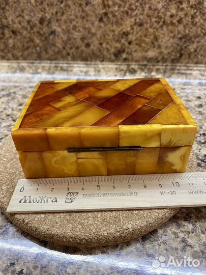 Шкатулка янтарь времен СССР