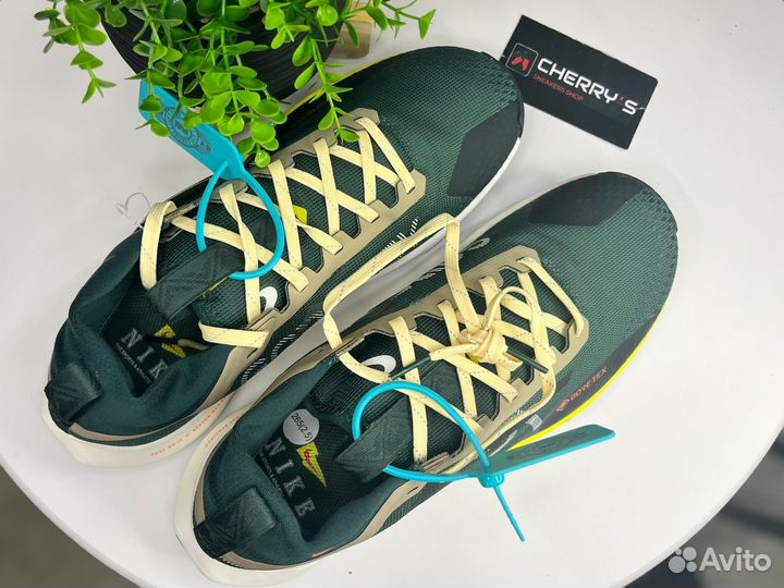 Nike pegasus trail 4 gore tex 42EU оригинал