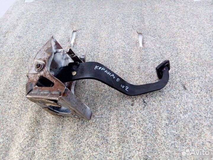 Педаль тормоза Ssangyong Korando KJ