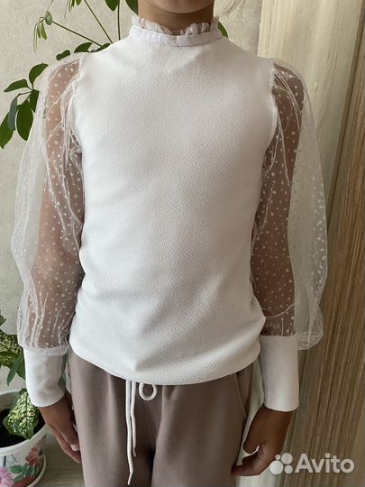 Блузка в школу подходит на рост 128-140