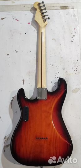 Электрогитара Fender Stratocaster custom