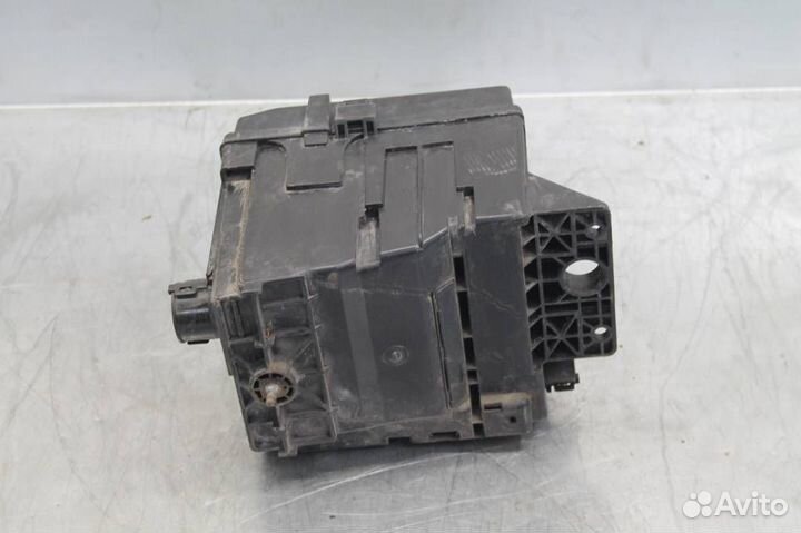 Корпус блока предохранителей Nissan Pathfinder R