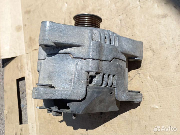 Опель 2,0/2,2DTI генератор 0123500008 100А Bosch