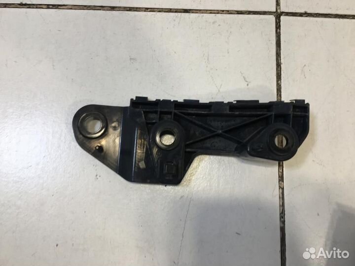 Кронштейн переднего бампера левый Mazda CX-5 KE 20