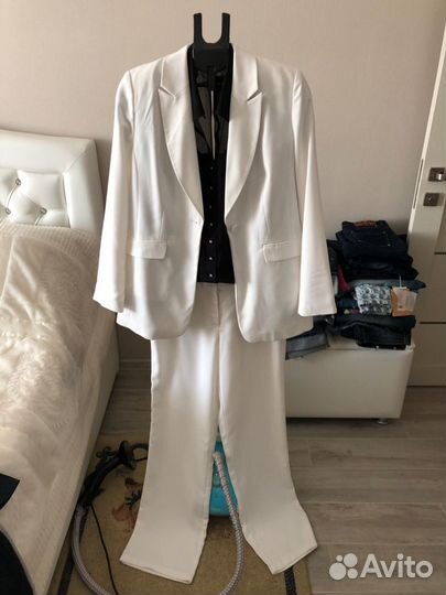 Костюм женский летний р. 48-50 Германия