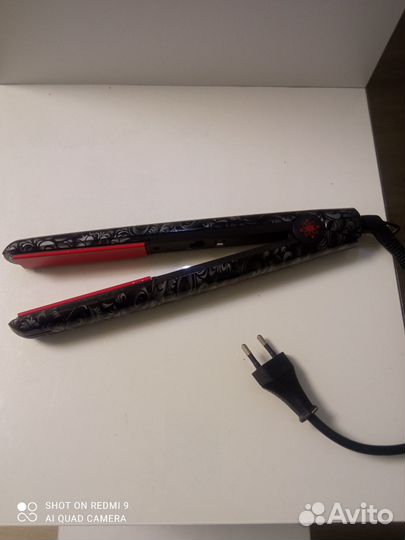 Выпрямитель для волос, утюжок