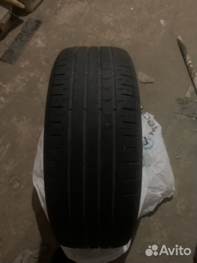 Continental ContiPremiumContact 215/55 R17 V