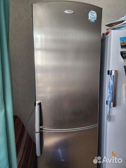 Холодильник бу Whirlpool