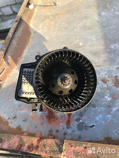 Продам моторчик печки от mercedes c-класс