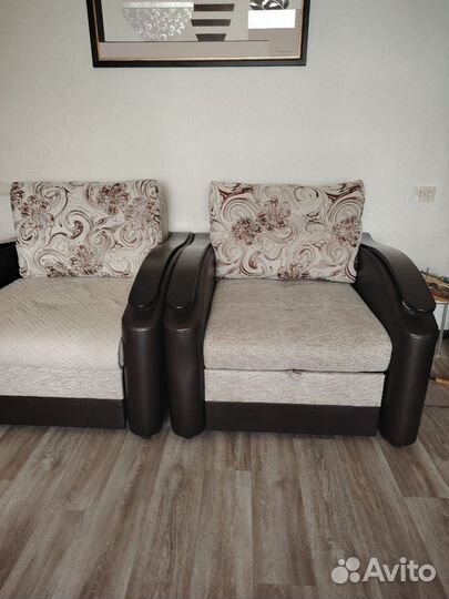 Диван с креслами
