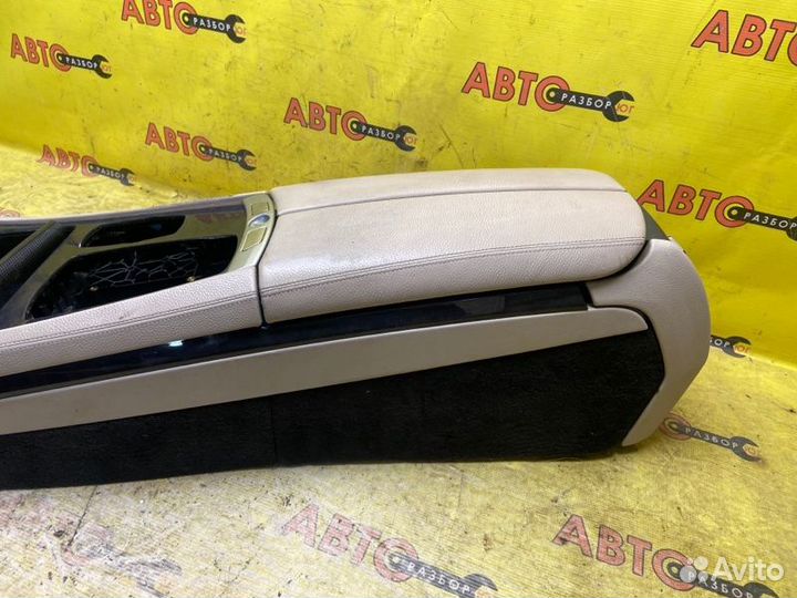 Подлокотник Bmw 7-Series F01 N63B44 2008