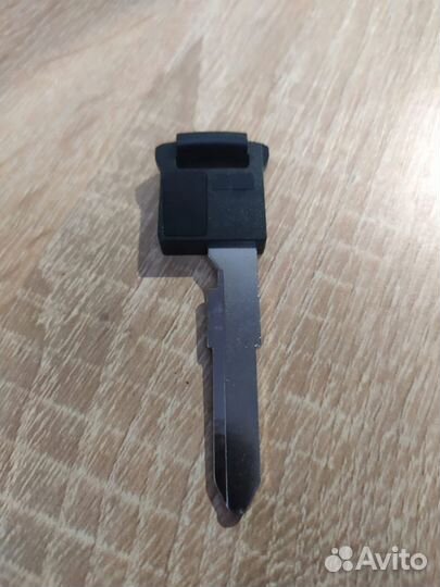 Аварийная вставка для Смарт ключа Сузуки Suzuki SX