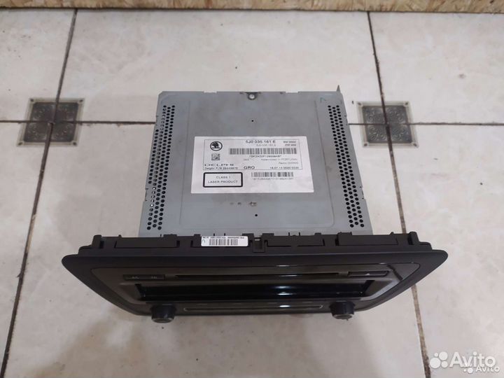 Штатная магнитола Skoda Rapid