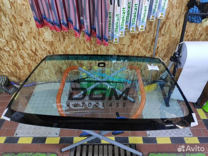 Лобовое стекло Mini Cooper R56 полный обогрев