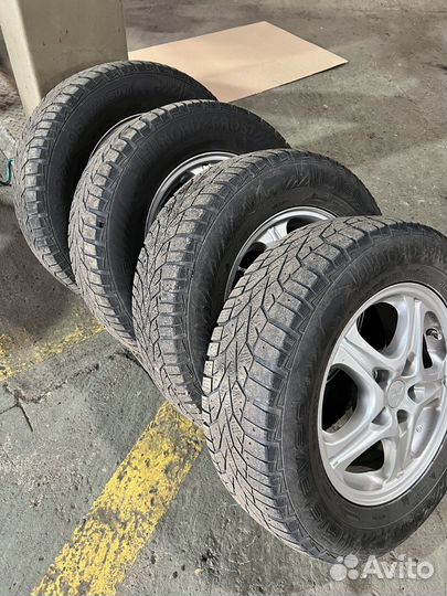 Gislaved NordFrost 100 SUV 215/70 R16 100T