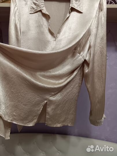 Блузка Essence атлас 56р