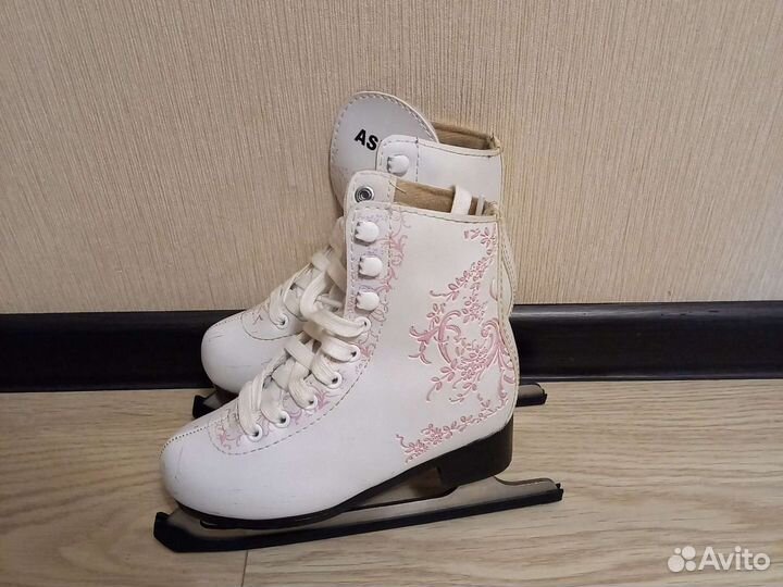 Коньки детские р-р 29-30
