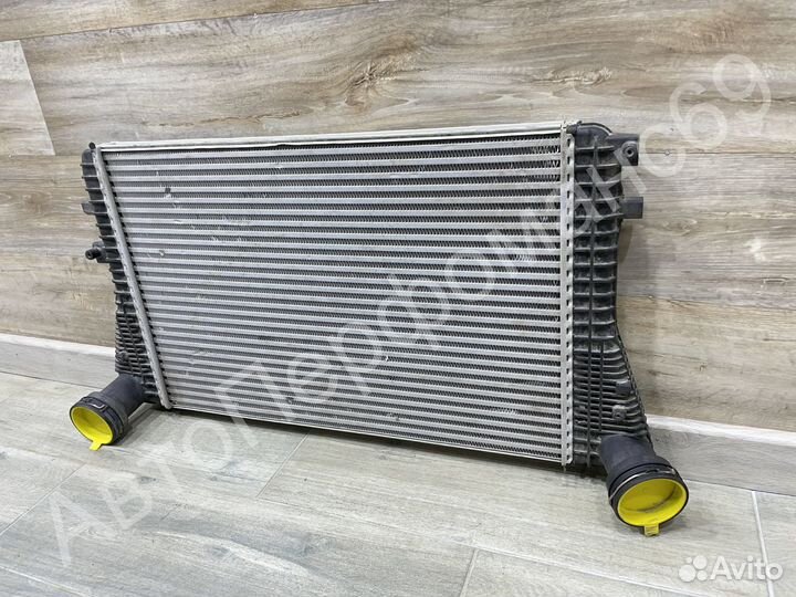 Радиатор интеркулера A3 Golf Tiguan Passat Octavia