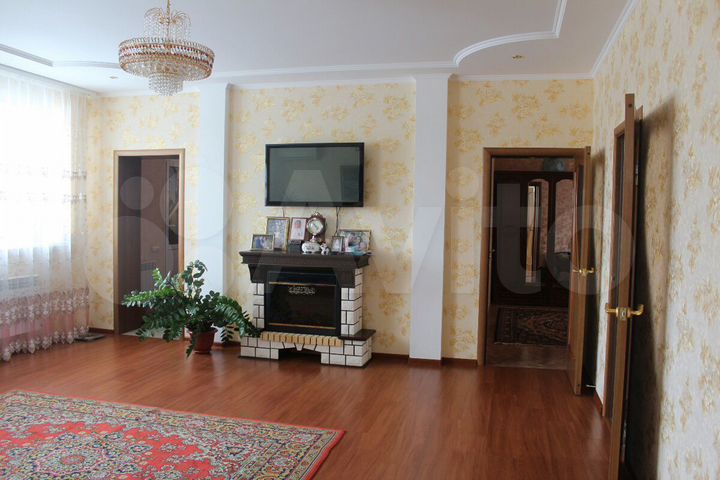 Дом 225 м² на участке 10,6 сот.