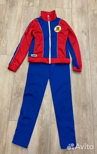 Костюм спортивный