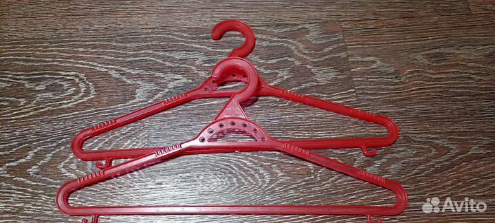 Вешалки 6 шт