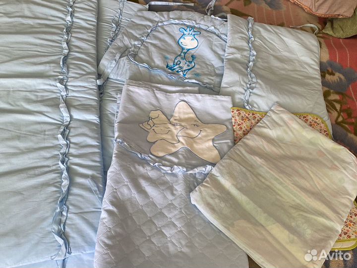 Мягкие бортики в кроватку